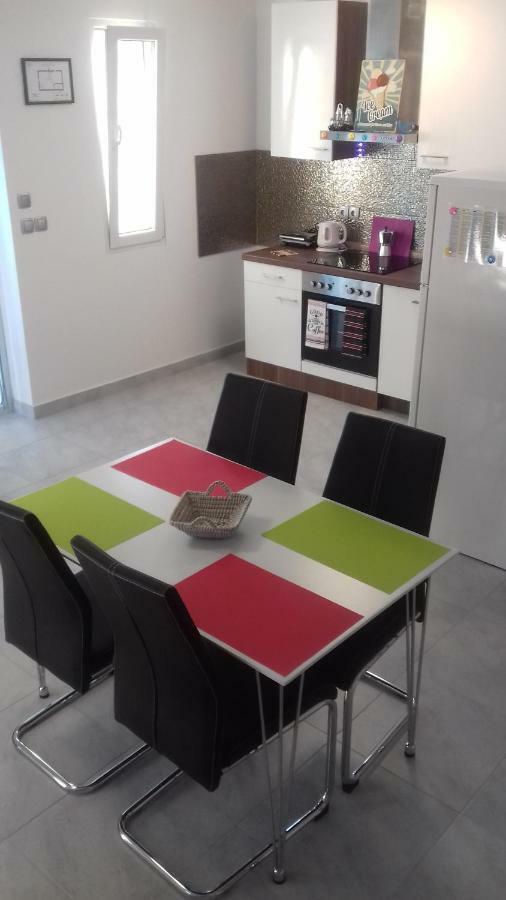 Holiday Home Nora**** Loznati Cres Eksteriør billede